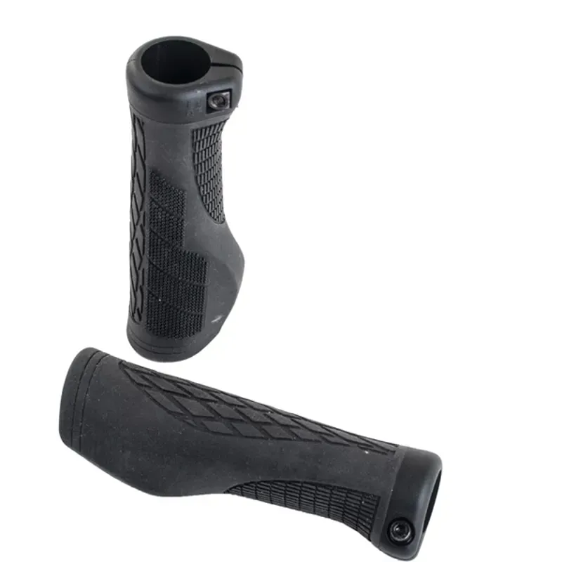 M Part Ecovice Ergo Microtech Grips in Black