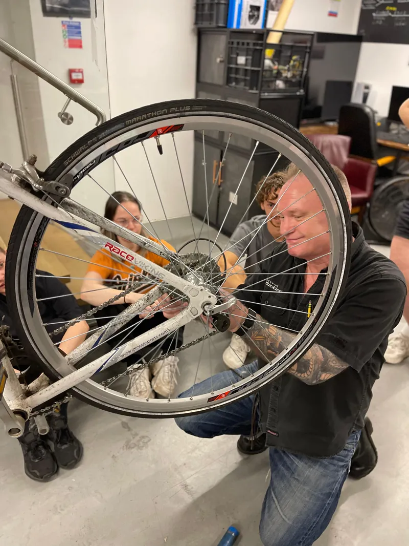 Group bicycle maintenance course
