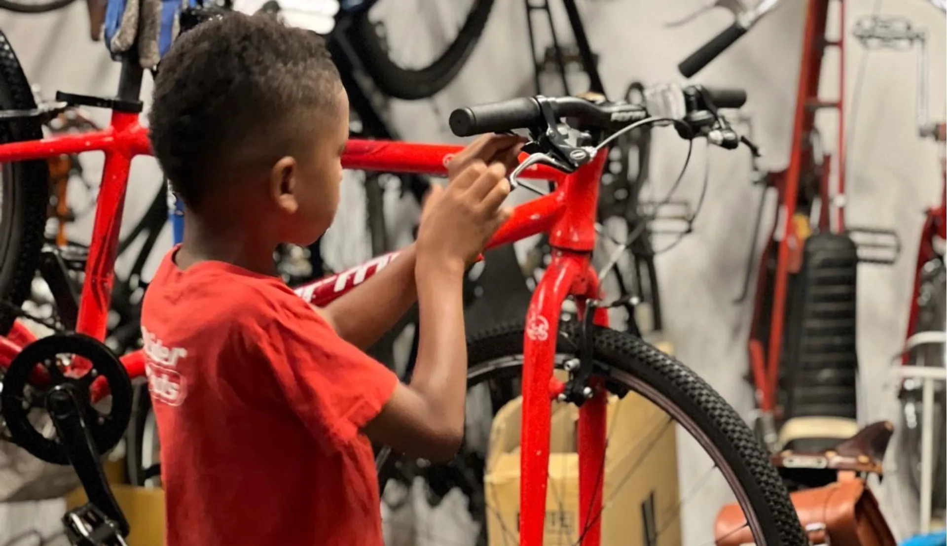 Kids Bike maintenance at London Bike Studio